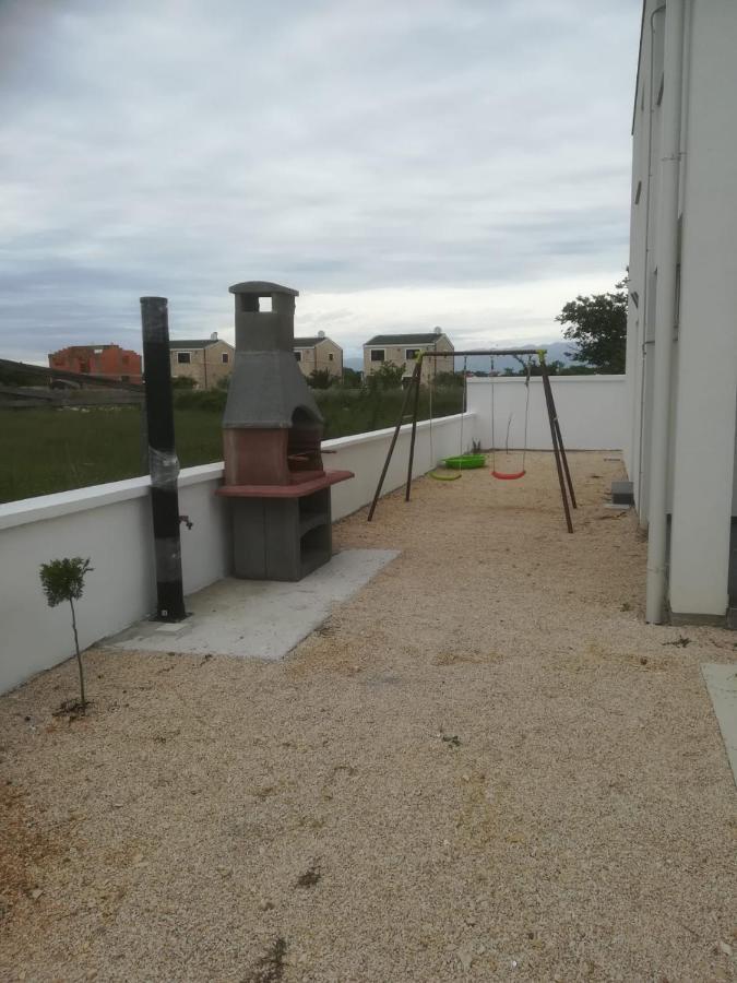 Apartmani Valuna Privlaka  Exterior photo