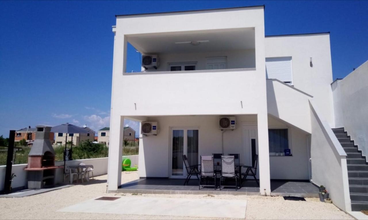 Apartmani Valuna Privlaka  Exterior photo